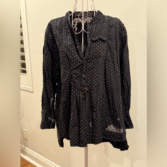 Magnolia Pearl Navy Blue Henry Top OSFM - Picture 2 of 7